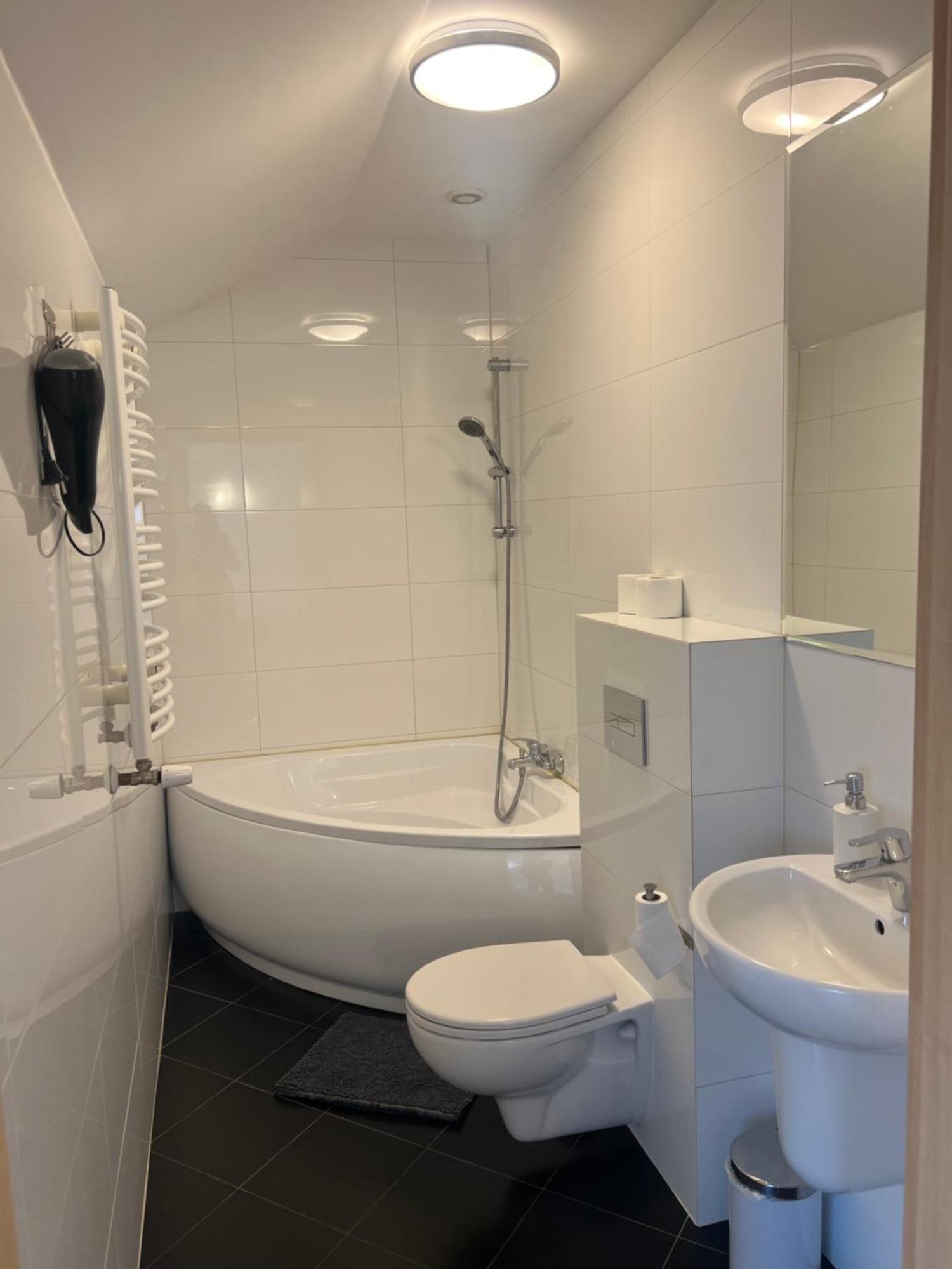Szwedzka22 Pl Premium Rooms Breslavia Esterno foto